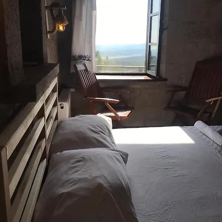 Assos Antik Kentte Kiralik Tarihi Tas Ev