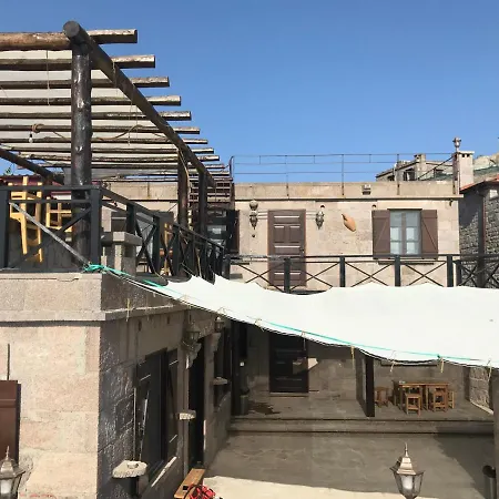 Assos Antik Kentte Kiralik Tarihi Tas Ev Сasa de vacaciones Ayvacik (Canakkale)